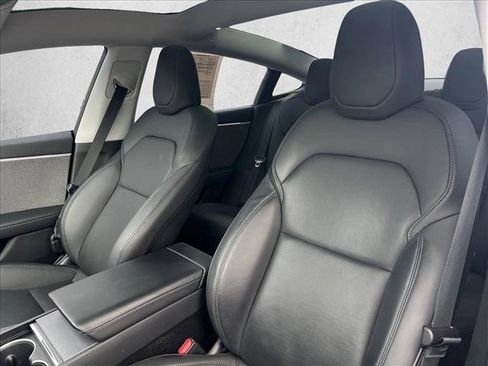 Used 2024 Tesla Model 3 image 16