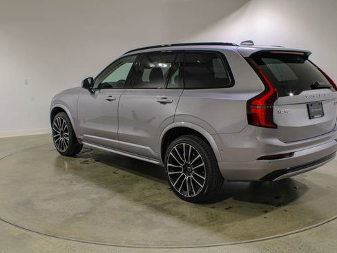 New 2026 Volvo XC90 B6 Ultra w/ Lounge Package AWD/4WD image 3
