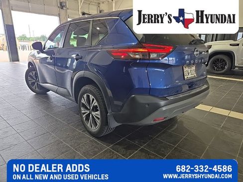 Used 2023 Nissan Rogue SV FWD image 7