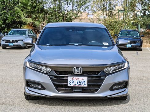 Used 2020 Honda Accord Sport image 2
