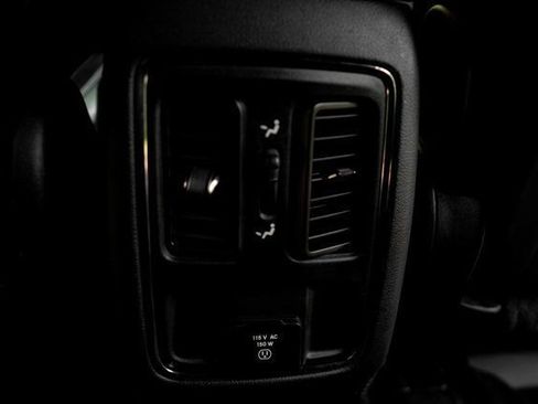 Used 2020 Jeep Grand Cherokee Altitude AWD/4WD image 34