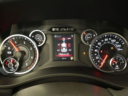 New 2026 RAM 2500 Big Horn AWD/4WD image 19