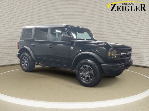 Used 2025 Ford Bronco Big Bend image 3