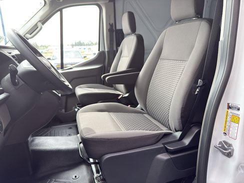 New 2026 Ford Transit 250 148 Medium Roof RWD image 14