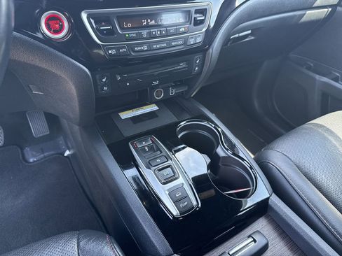 Used 2020 Honda Pilot Black Edition image 39