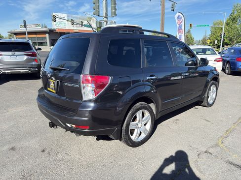 Used 2010 Subaru Forester 2.5X Limited AWD/4WD image 8