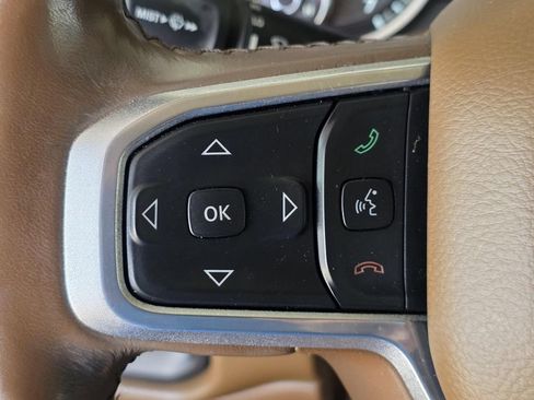 Used 2019 RAM 1500 Laramie AWD/4WD image 24
