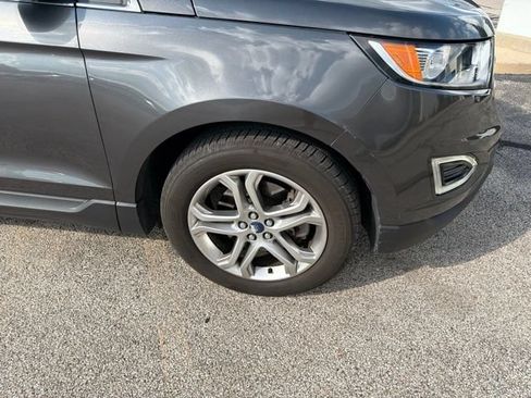 Used 2016 Ford Edge Titanium w/ Technology Package AWD/4WD image 4