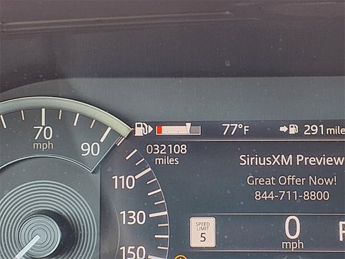 Used 2022 Land Rover Range Rover Velar R-Dynamic S image 37