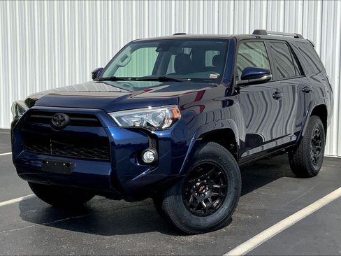 Used 2020 Toyota 4Runner SR5 Premium image 1