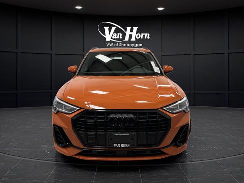 Used 2024 Audi Q3 2.0T Premium Plus w/ Premium Plus Package image 11