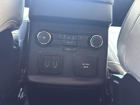 Used 2019 Ford Explorer Platinum AWD/4WD image 42