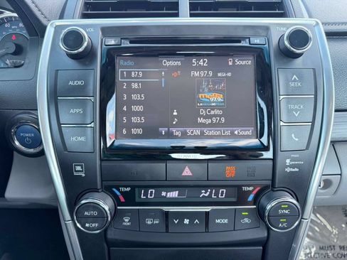 Used 2017 Toyota Camry XLE FWD image 28