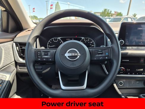 Certified 2022 Nissan Rogue SV AWD/4WD image 14