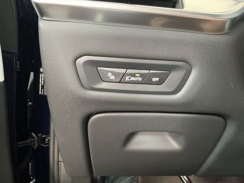 New 2026 BMW X5 sDrive40i w/ M Sport Package image 17