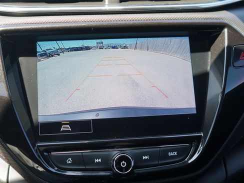 Used 2021 Chevrolet TrailBlazer RS w/ Technology Package FWD image 12