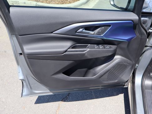 Used 2025 Chevrolet Equinox EV LT FWD image 15