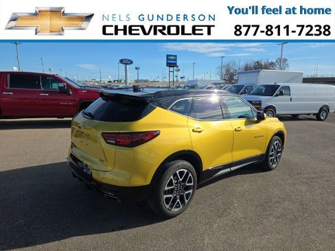 Used 2023 Chevrolet Blazer RS w/ Enhanced Convenience Package image 7