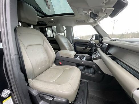 Used 2020 Land Rover Defender 110 S image 28