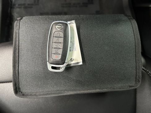 Used 2025 Nissan Murano SV AWD/4WD image 39