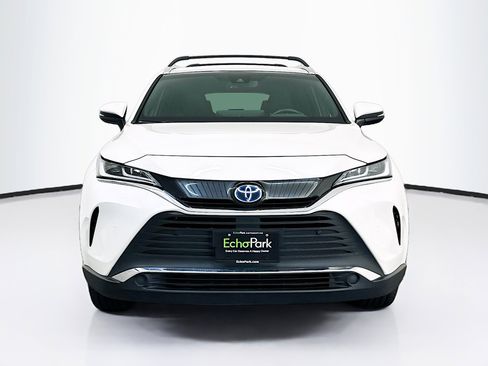 Used 2021 Toyota Venza XLE w/ Softex Package image 2