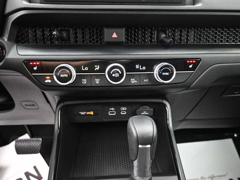 Used 2024 Honda CR-V EX image 9
