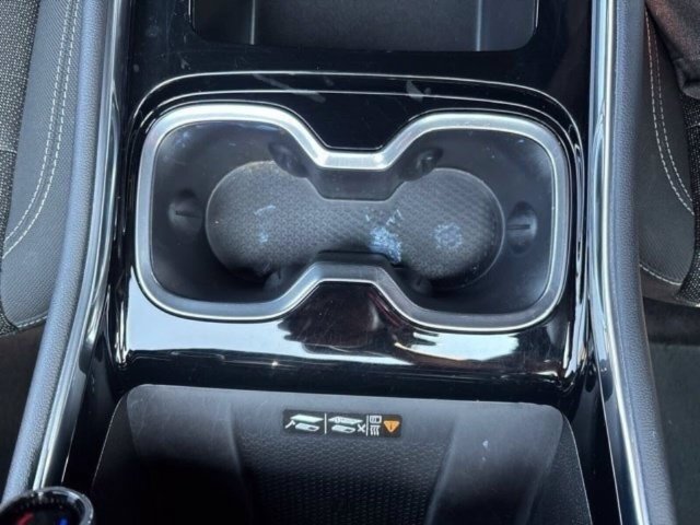Used 2025 Chevrolet Traverse LT AWD/4WD image 27