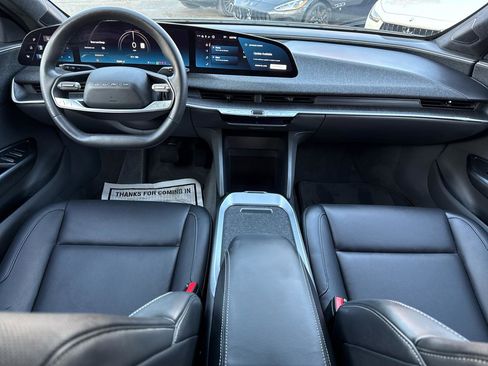 Used 2024 Lucid Air Touring image 41