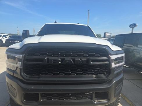 Used 2023 RAM 2500 Tradesman AWD/4WD image 3
