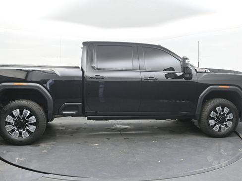Used 2024 GMC Sierra 2500 Denali w/ Denali Reserve Package AWD/4WD image 10
