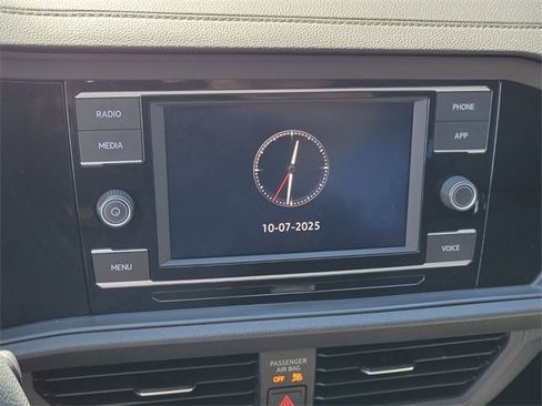 Used 2021 Volkswagen Jetta S image 19