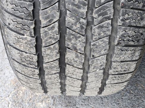 Used 2025 RAM 1500 Laramie image 11