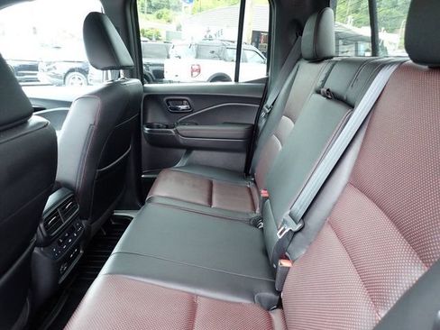 Used 2024 Honda Ridgeline Black Edition image 12