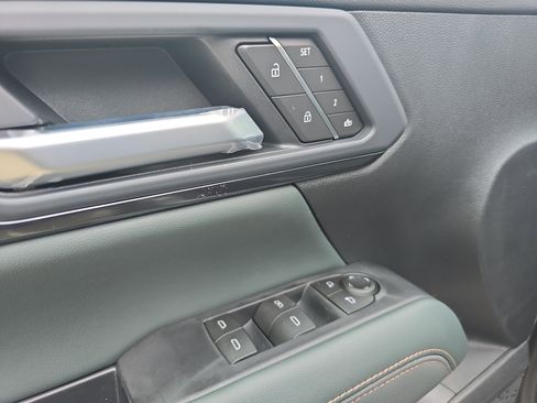 New 2026 GMC Terrain AT4 w/ Convenience Package III image 18