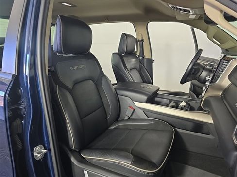 Used 2020 RAM 1500 Laramie image 24