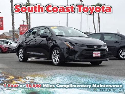 Certified 2023 Toyota Corolla LE FWD image 1