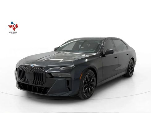 Used 2023 BMW 740i w/ Parking Assistance Package RWD image 55