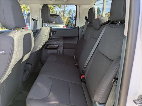 New 2025 Ford Maverick XL image 15