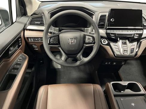 New 2026 Honda Odyssey Touring image 27