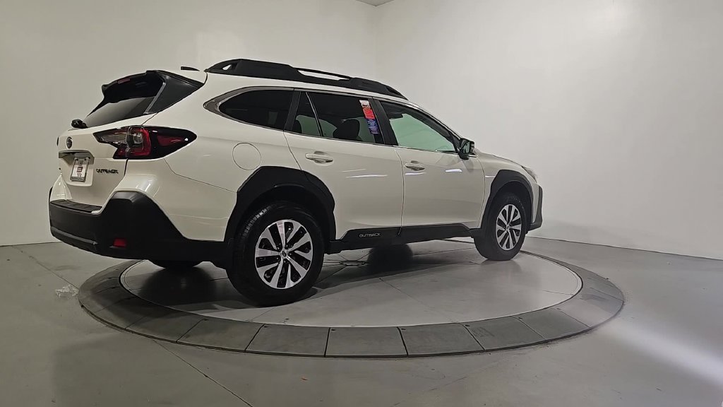Certified 2025 Subaru Outback Premium AWD/4WD image 5