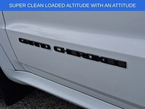 Used 2020 Jeep Grand Cherokee High Altitude AWD/4WD image 33