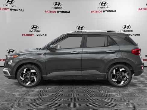 New 2026 Hyundai Venue SEL FWD image 3