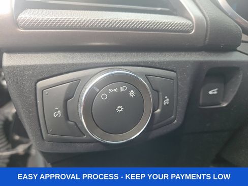 Used 2020 Ford Fusion SE FWD image 22