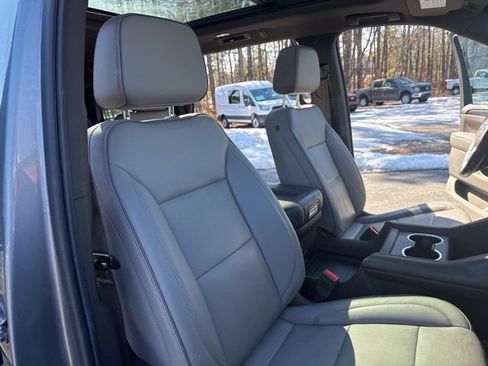 Used 2021 GMC Yukon SLT w/ SLT Premium Package image 25