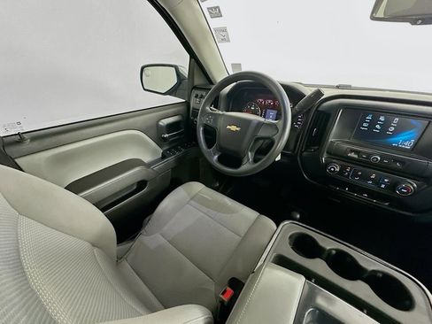 Used 2017 Chevrolet Silverado 1500 Custom w/ Custom Convenience Package AWD/4WD image 11