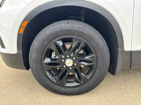Used 2021 Chevrolet Blazer LT FWD image 12