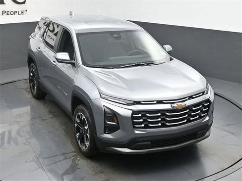 New 2026 Chevrolet Equinox LT w/ Safety and Technology Package image 25