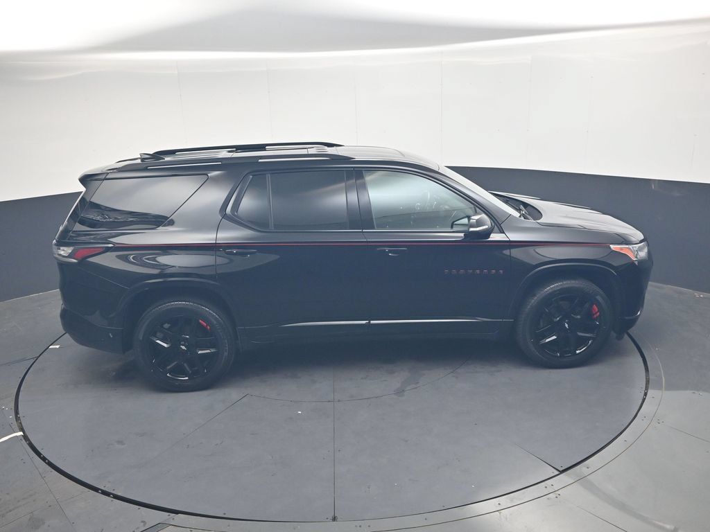 Used 2021 Chevrolet Traverse Premier w/ Redline Edition FWD image 29