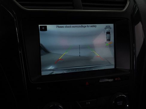 Used 2018 Ford Explorer XLT w/ Equipment Group 202A image 25