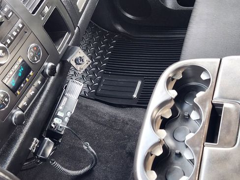 Used 2011 GMC Sierra 3500 SLE w/ SLE Preferred Package image 24